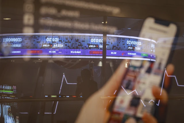 IHSG Anjlok 1,4% ke 6924, BMRI Minus 7% Jelang MSCI Besok, Ini Saham Aman